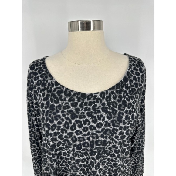 Soft Surroundings Animal Print Long Sleeve Scoop Neck Top - Picture 5 of 12